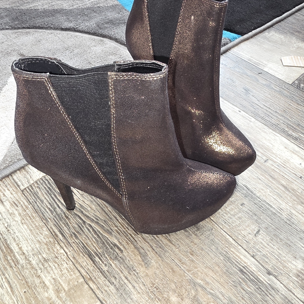 Elegant Brown Ankle Boots